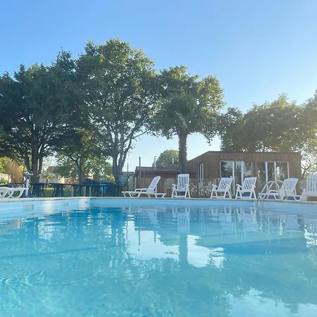 Camping Cottage Grand Fay A 10 Min Des Plages