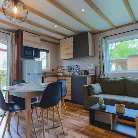 Cottage Grand Fay A 10 Min Des Plages