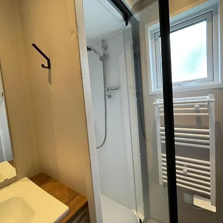 Camping Cottage Grand Fay A 10 Min Des Plages Saint-Pere-en-Retz