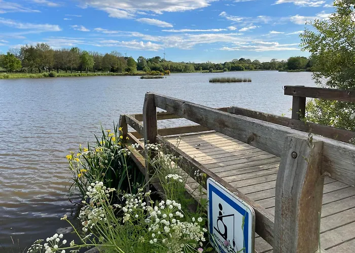 Kemp Grand Fay A 10 Min Des Plages