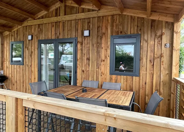 Kemp Grand Fay A 10 Min Des Plages *